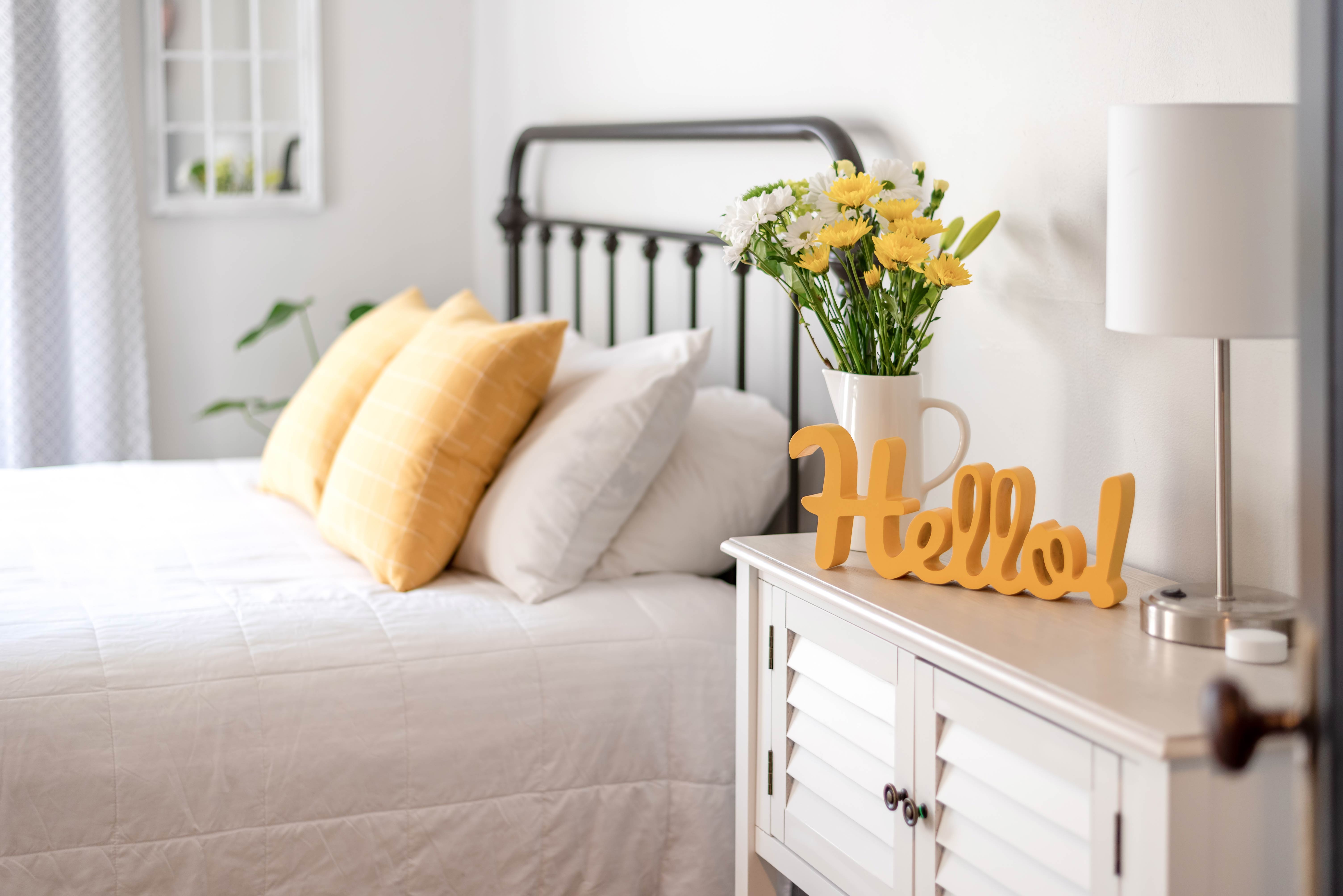 bedroom at Oaks At Magnolia Apartments located in Tallahassee, FL